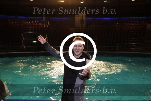 Harderwijk 30 november 2011
Frans Bauer aan het trainen voor show met dolfijnen in het dolfinarium. Zijn vader en zoon Christiaan zijn erbij.
Peter Smulders bv