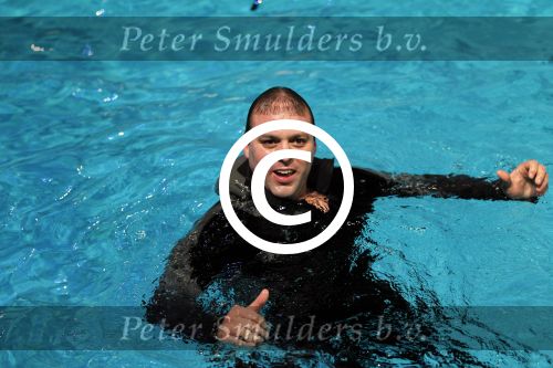Harderwijk 30 november 2011
Frans Bauer aan het trainen voor show met dolfijnen in het dolfinarium. Zijn vader en zoon Christiaan zijn erbij.
Peter Smulders bv