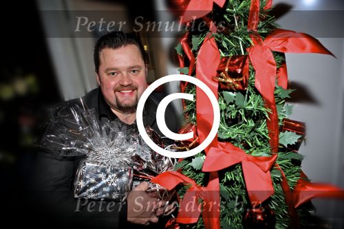 BAARN - In Restaurant Vuur is de perspresentatie gehouden van de nieuwe kerst cd genaamd Christmas Duets.  Met op de foto zanger Frans Duijts. FOTO PETER SMULDERS BV