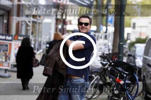 Amsterdam 4 november 2011
Gerard Joling op de cornelis schuytstraat.
Peter Smulders bv