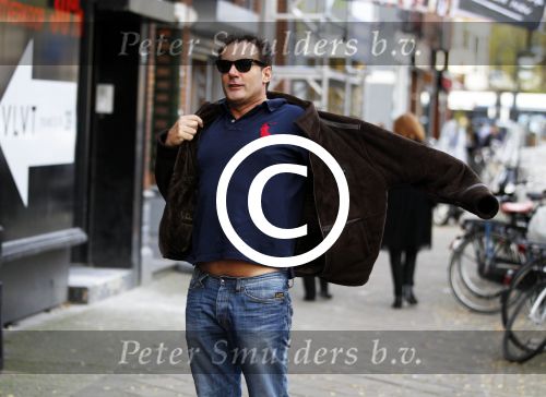 Amsterdam 4 november 2011
Gerard Joling op de cornelis schuytstraat.
Peter Smulders bv