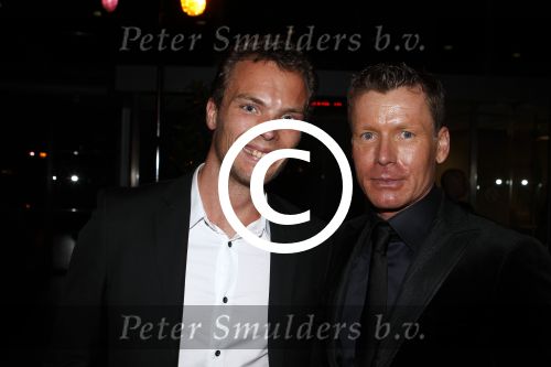 Rotterdam 1 november 2011
De gasten voor het concert van Lee Towers in ahoy. Harald v Panhuis met een kennis
Peter Smulders bv