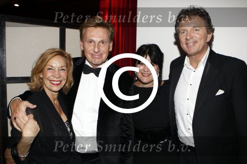 Scheveningen 6 november 2011
Premiere Wicked in het circustheater met in de hoofdrollen Chantal janzen Willemijn Verkaik  Jim Bakkum Bill v Dijk en div andere. hennie en Lia Huisman en Robert en Roos ten Brink
Peter Smulders bv