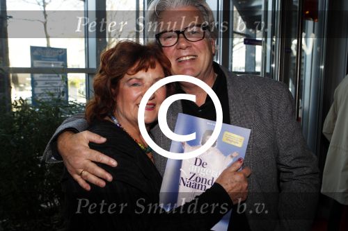 Hilversum 15 november 2011
Presentatie boek van de Zangeres zonder Naam geschreven door Ben Holthuis. Imca Marina
Peter Smulders bv