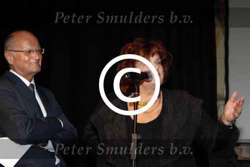 Hilversum 15 november 2011
Presentatie boek van de Zangeres zonder Naam geschreven door Ben Holthuis.
Peter Smulders bv