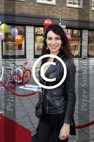 Amsterdam 28 november 2011
Opening sportschool Carlos Lens. irene v d Laar
Peter Smulders bv