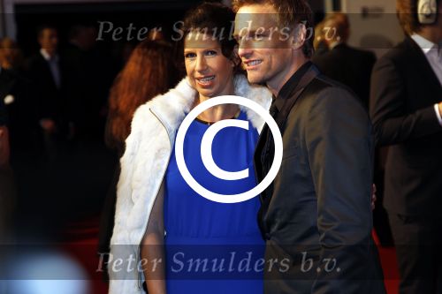 Amsterdam 21 november 2011
Premiere Nova Zembla in het RAI theater. De film is geregisseerd door Reinout Oerlemans en Robert de Hoog en Doutzen Kroes spelen de hoofdrollen.
Prinses Maxima en prins Wilem Alexander zijn de eregasten. Isa Hoes met collega Barry Atsma
Peter Smulders bv