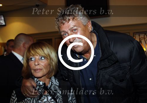 Volendam 17 november 2011
Feest ivm trouwen Jan en Liza Smit. Jaap Buijs met vrouw
Peter Smulders bv