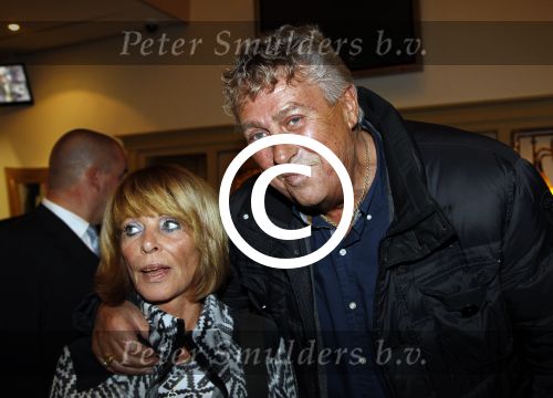 Volendam 17 november 2011
Feest ivm trouwen Jan en Liza Smit. Jaap Buijs met vrouw
Peter Smulders bv