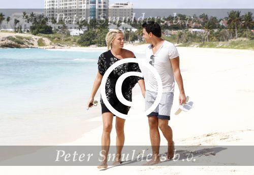 Sint Maarten 10 november 2011
Jan Smit en zijn vrouw Liza op het strand de dag voor hun trouwen.
Peter Smulders bv