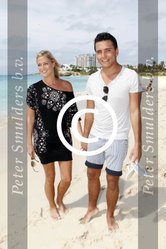 Sint Maarten 10 november 2011
Jan Smit en zijn vrouw Liza op het strand de dag voor hun trouwen.
Peter Smulders bv