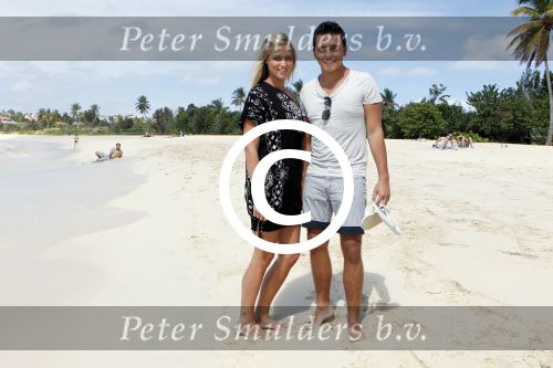 Sint Maarten 10 november 2011
Jan Smit en zijn vrouw Liza op het strand de dag voor hun trouwen.
Peter Smulders bv