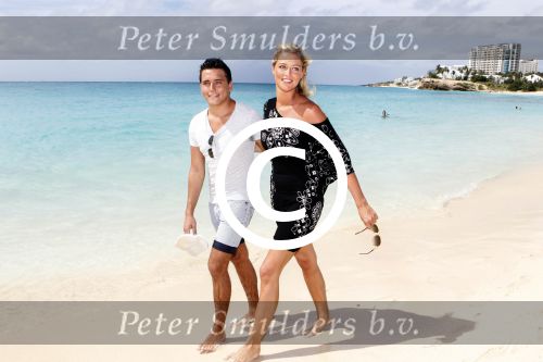 Sint Maarten 10 november 2011
Jan Smit en zijn vrouw Liza op het strand de dag voor hun trouwen.
Peter Smulders bv