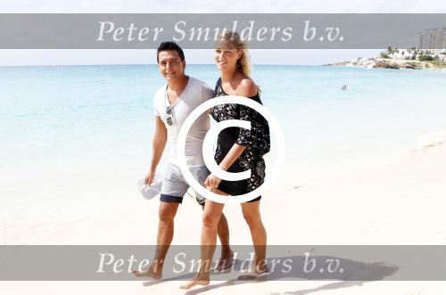 Sint Maarten 10 november 2011
Jan Smit en zijn vrouw Liza op het strand de dag voor hun trouwen.
Peter Smulders bv