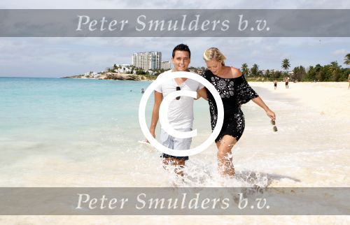 Sint Maarten 10 november 2011
Jan Smit en zijn vrouw Liza op het strand de dag voor hun trouwen.
Peter Smulders bv