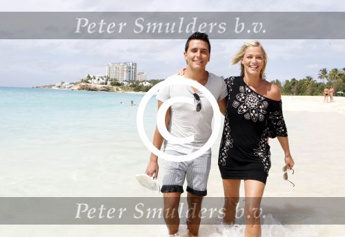 Sint Maarten 10 november 2011
Jan Smit en zijn vrouw Liza op het strand de dag voor hun trouwen.
Peter Smulders bv