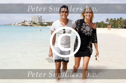 Sint Maarten 10 november 2011
Jan Smit en zijn vrouw Liza op het strand de dag voor hun trouwen.
Peter Smulders bv