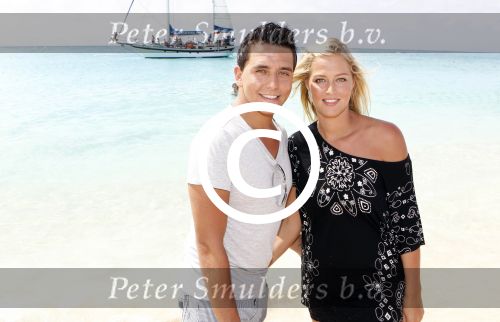 Sint Maarten 10 november 2011
Jan Smit en zijn vrouw Liza op het strand de dag voor hun trouwen.
Peter Smulders bv