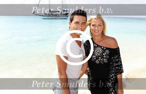 Sint Maarten 10 november 2011
Jan Smit en zijn vrouw Liza op het strand de dag voor hun trouwen.
Peter Smulders bv