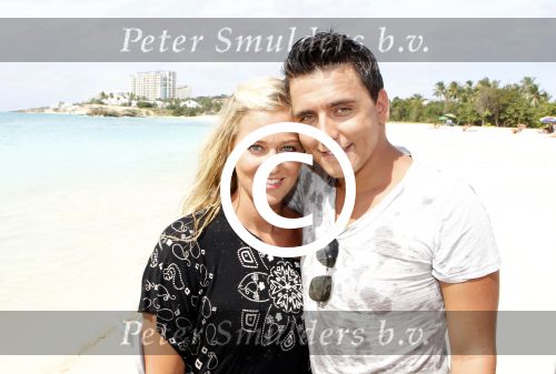 Sint Maarten 10 november 2011
Jan Smit en zijn vrouw Liza op het strand de dag voor hun trouwen.
Peter Smulders bv