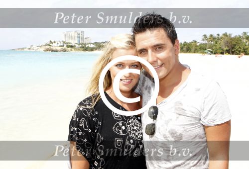 Sint Maarten 10 november 2011
Jan Smit en zijn vrouw Liza op het strand de dag voor hun trouwen.
Peter Smulders bv