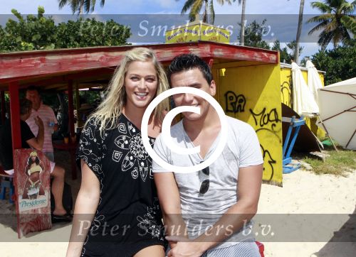 Sint Maarten 10 november 2011
Jan Smit en zijn vrouw Liza op het strand de dag voor hun trouwen.
Peter Smulders bv