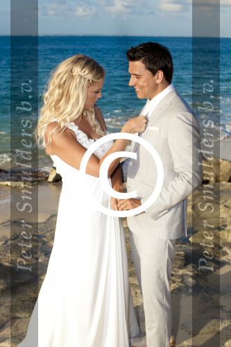 Sint Maarten 11 november 2011
Jan Smit en Liza trouwen op het strand Baie Rouge.
Peter Smulders bv