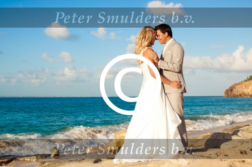 Sint Maarten 11 november 2011
Jan en Liza Smit trouwen op het strand met de naam baie Rouge
Peter Smulders bv