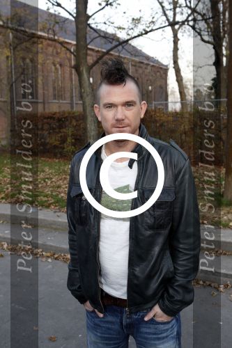 Amsterdam 16 november 2011
Perspresentatie SBS 6 in de westergasfabriek. Johnny de Mol
Peter Smulders bv