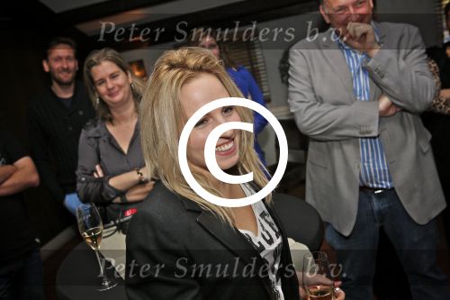 BAARN - In Restaurant Vuur is de perspresentatie gehouden van de nieuwe kerst cd genaamd Christmas Duets.  Met op de foto zangeres Krystl Pullens. FOTO PETER SMULDERS BV
