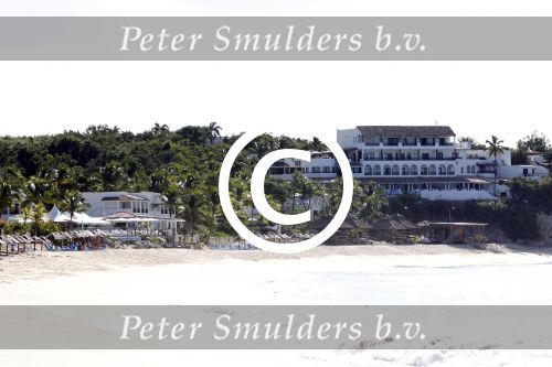 Sint Maarten 12 november 2011
Het hotel La Samanna en het strand bij het hotel waar Jan en Liza Smit verbleven met hun gasten.
Peter Smulders bv