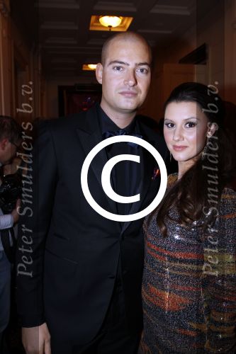 Amsterdam 24 november 2011
Uitreiking Beau monde awards in het Amstel hotel. Lange Frans met zijn vrouw
Peter Smulders bv