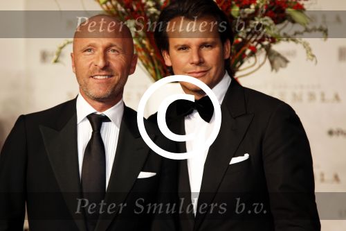 Amsterdam 21 november 2011
Premiere Nova Zembla in het RAI theater. De film is geregisseerd door Reinout Oerlemans en Robert de Hoog en Doutzen Kroes spelen de hoofdrollen.
Prinses Maxima en prins Wilem Alexander zijn de eregasten. Leco v zadelhoff met vriend Rob
Peter Smulders bv