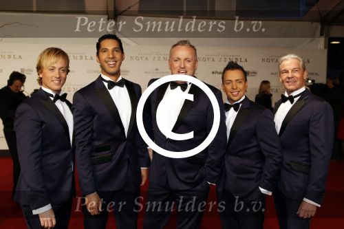 Amsterdam 21 november 2011
Premiere Nova Zembla in het RAI theater. De film is geregisseerd door Reinout Oerlemans en Robert de Hoog en Doutzen Kroes spelen de hoofdrollen.
Prinses Maxima en prins Wilem Alexander zijn de eregasten. Los Angeles Voices
Peter Smulders bv