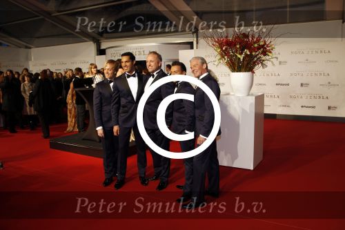 Amsterdam 21 november 2011
Premiere Nova Zembla in het RAI theater. De film is geregisseerd door Reinout Oerlemans en Robert de Hoog en Doutzen Kroes spelen de hoofdrollen.
Prinses Maxima en prins Wilem Alexander zijn de eregasten.
Peter Smulders bv