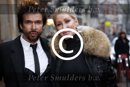 Amsterdam 20 november 2011
Premiere de eetclub in het nieuwe de la mar theater. Mari v d Ven met een vriendin
Peter Smulders bv