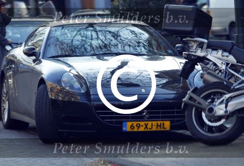 Amsterdam 28 november 2011
Mariska v Kolck met vriend Edgar Peer op straat.
Peter Smulders bv