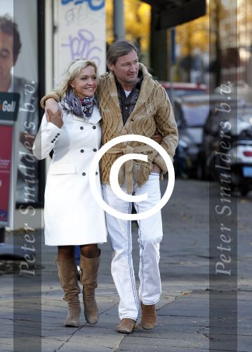 Amsterdam 28 november 2011
Mariska v Kolck met vriend Edgar Peer op straat.
Peter Smulders bv