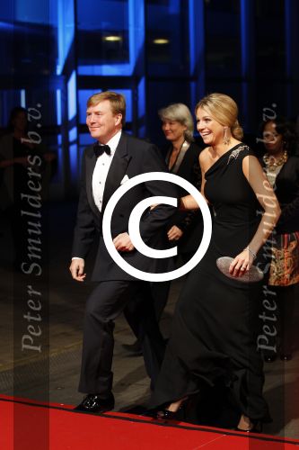 Amsterdam 21 november 2011
Premiere Nova Zembla in het RAI theater. De film is geregisseerd door Reinout Oerlemans en Robert de Hoog en Doutzen Kroes spelen de hoofdrollen.
Prinses Maxima en prins Wilem Alexander zijn de eregasten.
Peter Smulders bv