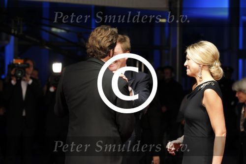 Amsterdam 21 november 2011
Premiere Nova Zembla in het RAI theater. De film is geregisseerd door Reinout Oerlemans en Robert de Hoog en Doutzen Kroes spelen de hoofdrollen.
Prinses Maxima en prins Wilem Alexander zijn de eregasten.
Peter Smulders bv