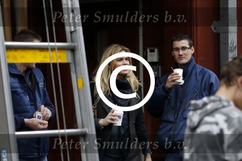 Amsterdam 7 november 2011
Nicolette v Dam en Bas Smit gaan verhuizen naar hun nieuwe huis.
Peter Smulders bv
