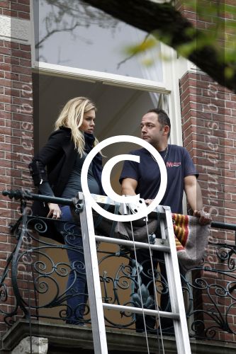 Amsterdam 7 november 2011
Nicolette v Dam en Bas Smit gaan verhuizen naar hun nieuwe huis.
Peter Smulders bv