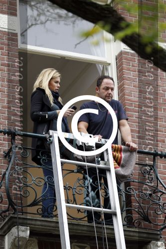 Amsterdam 7 november 2011
Nicolette v Dam en Bas Smit gaan verhuizen naar hun nieuwe huis.
Peter Smulders bv