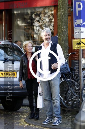 Amsterdam 4 november 2011
Pieter Storms en Nina Brink met dochter op de cornelis schuytstraat.
Peter Smulder bv