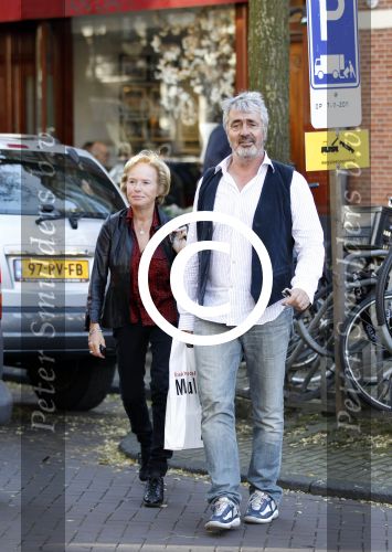 Amsterdam 4 november 2011
Pieter Storms en Nina Brink met dochter op de cornelis schuytstraat.
Peter Smulder bv