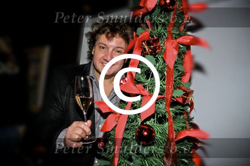 BAARN - In Restaurant Vuur is de perspresentatie gehouden van de nieuwe kerst cd genaamd Christmas Duets.  Met op de foto zanger Rene Froger. FOTO PETER SMULDERS BV