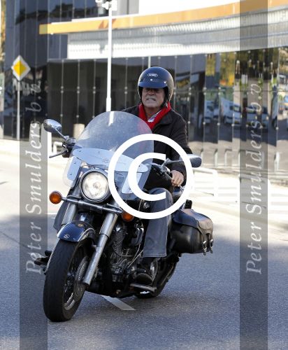 Hilversum 4 november 2011
Perspresentatie omroep Max op het mediapark. Ron Brandsteder op motor
Peter Smulders bv