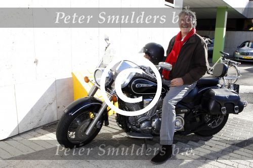 Hilversum 4 november 2011
Perspresentatie omroep Max op het mediapark. Ron Brandsteder op motor
Peter Smulders bv
