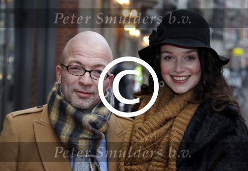 Amsterdam 20 november 2011
Premiere de eetclub in het nieuwe de la mar theater. Sophie Veldhuizen met partner
Peter Smulders bv