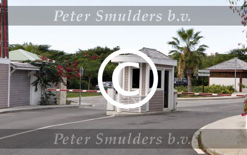 Sint maarten 12 november 2011
Ingang Terres Basses . Hier staat het hotel en de villa waar jan Smit zijn trouwerij gevierd heeft.
Peter Smulders bv